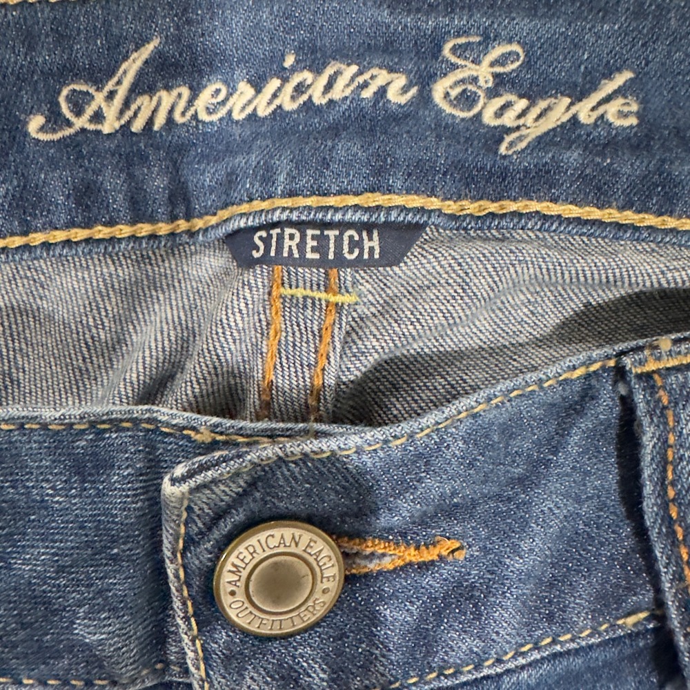 American Eagle Favorite Boyfriend Jeans Womens 8 Medium Wash Stretch Bootcut - Picture 2 of 7